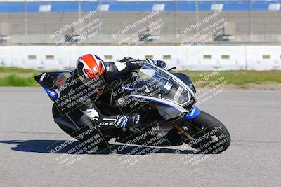 media/Jan-20-2023-Fastrack Riders (Fri) [[f2ad32aba3]]/Private/session 3 turn 9/